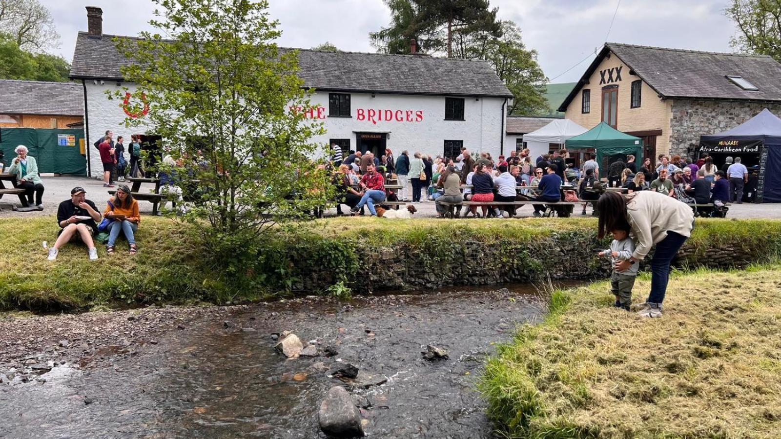The Bridges Bed and Breakfast Ratlinghope Exteriör bild